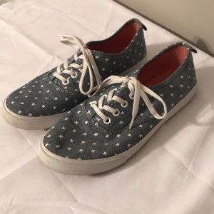 Old Navy Size 4 Girls Shoes used
